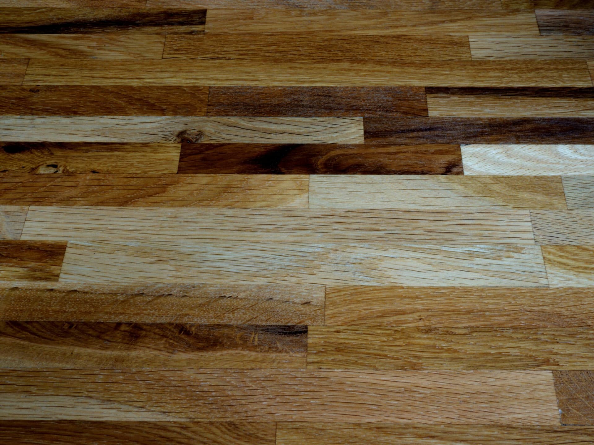 Custom herringbone hardwood floor pattern